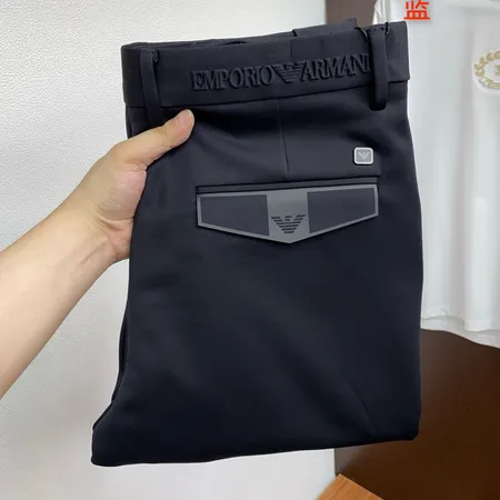 アルマーニ カジュアルパンツ