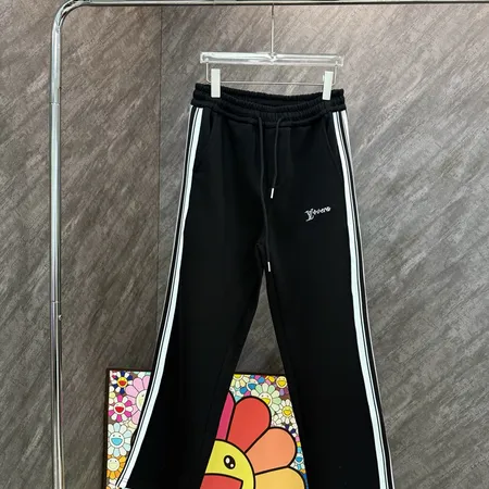 ルイヴィトン カジュアルパンツ