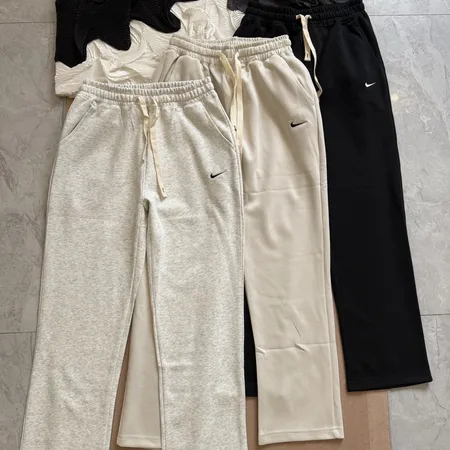 ナイキ カジュアルパンツ