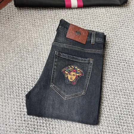 ヴェルサーチ ジーンズ
