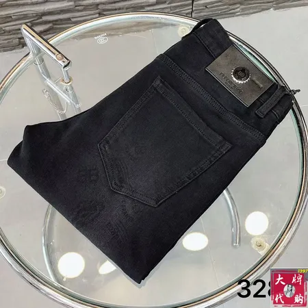 バレンシアガ ジーンズ