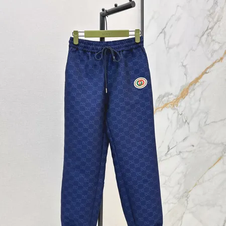 グッチ カジュアルパンツ