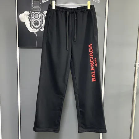 バレンシアガ カジュアルパンツ