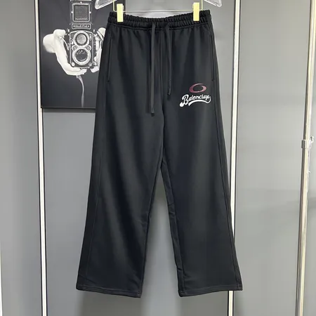 バレンシアガ カジュアルパンツ