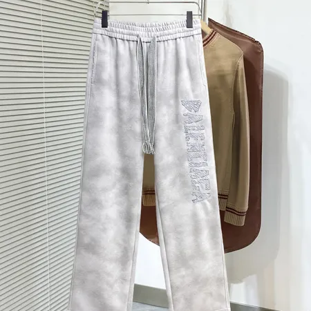 バレンシアガ カジュアルパンツ