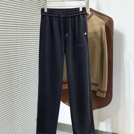 バレンシアガ カジュアルパンツ