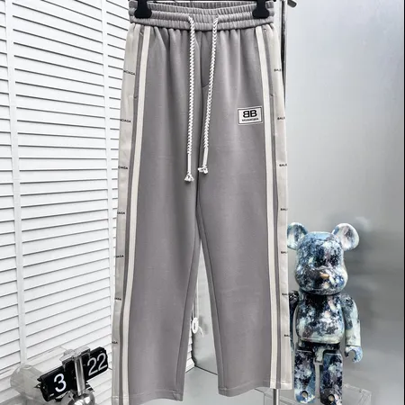 バレンシアガ カジュアルパンツ