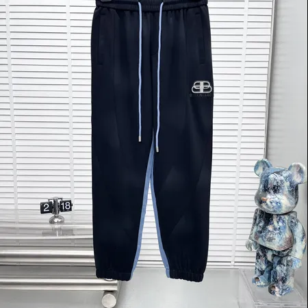 バレンシアガ カジュアルパンツ