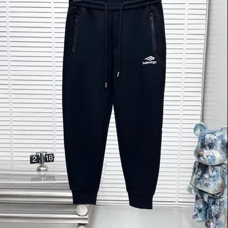 バレンシアガ カジュアルパンツ