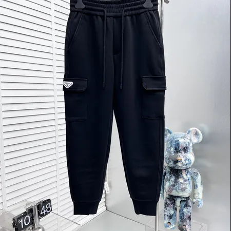 プラダ カジュアルパンツ