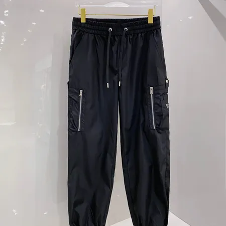 プラダ カジュアルパンツ