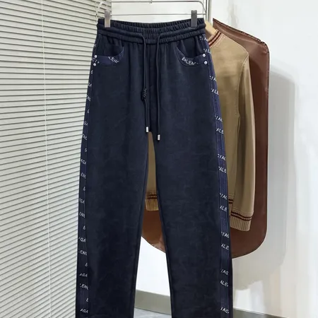 バレンシアガ カジュアルパンツ