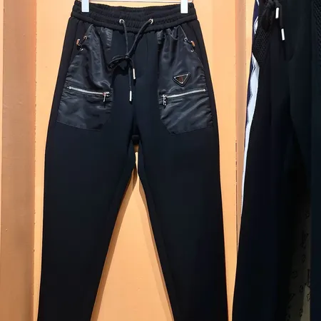 プラダ カジュアルパンツ