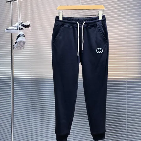 グッチ カジュアルパンツ