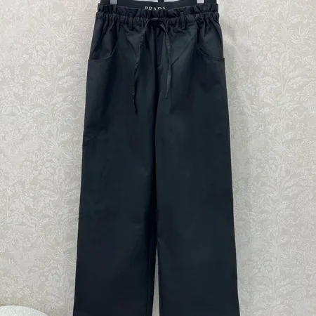 プラダ カジュアルパンツ