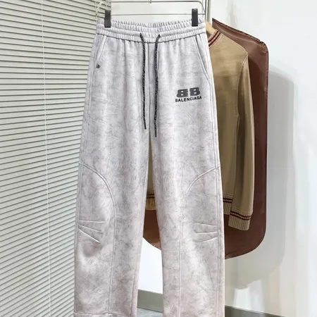 バレンシアガ カジュアルパンツ