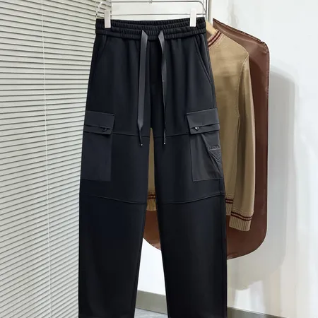 プラダ カジュアルパンツ