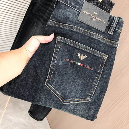 アルマーニ ジーンズ