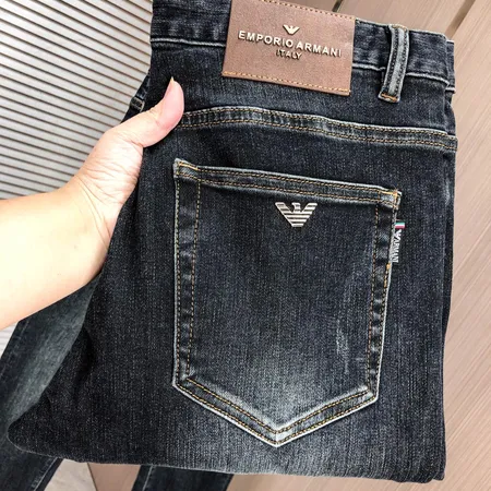 アルマーニ ジーンズ