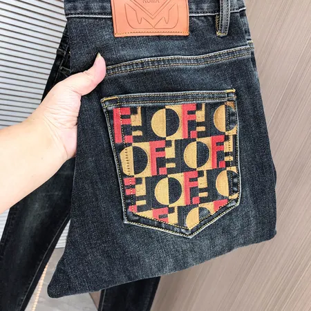 フェンディ ジーンズ