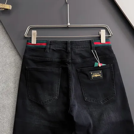 グッチ ジーンズ