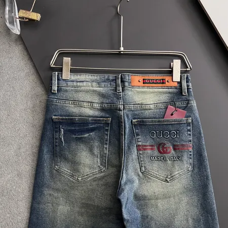 グッチ ジーンズ