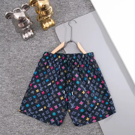 ルイヴィトン ショートパンツ