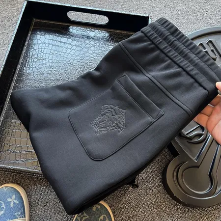 ヴェルサーチ カジュアルパンツ