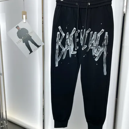 バレンシアガ カジュアルパンツ