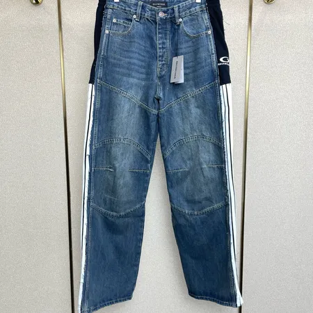 バレンシアガ ジーンズ