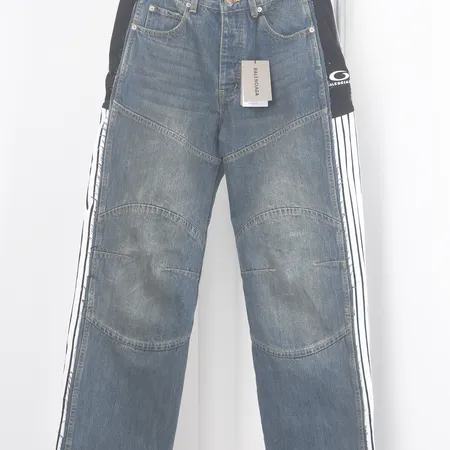 バレンシアガ ジーンズ