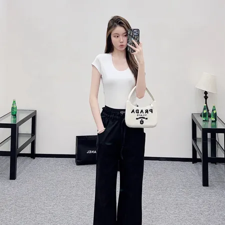 プラダ カジュアルパンツ