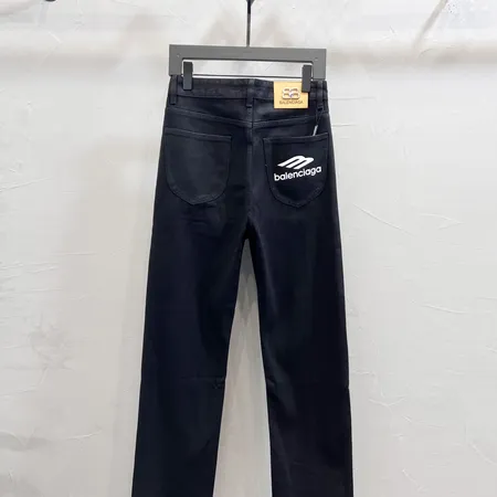 バレンシアガ ジーンズ