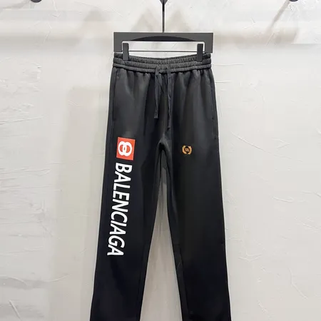 バレンシアガ カジュアルパンツ