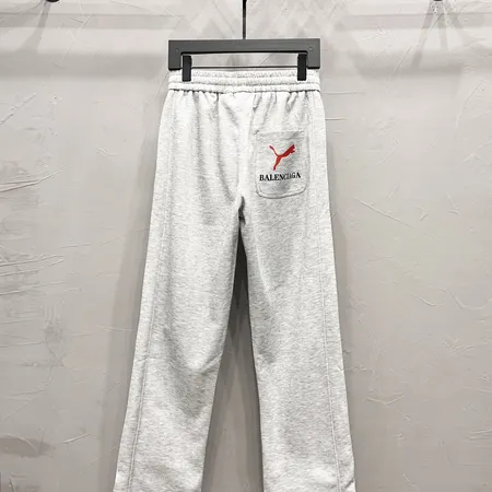 バレンシアガ カジュアルパンツ