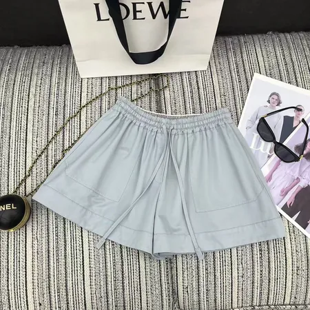 ロエベ ショートパンツ