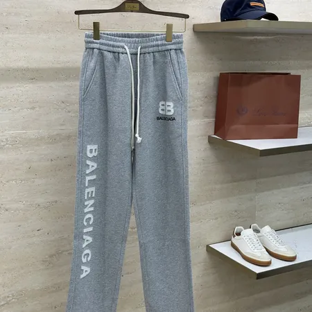 バレンシアガ カジュアルパンツ