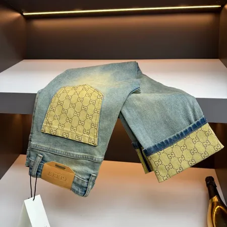 グッチ ジーンズ