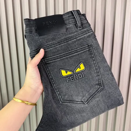 フェンディ ジーンズ