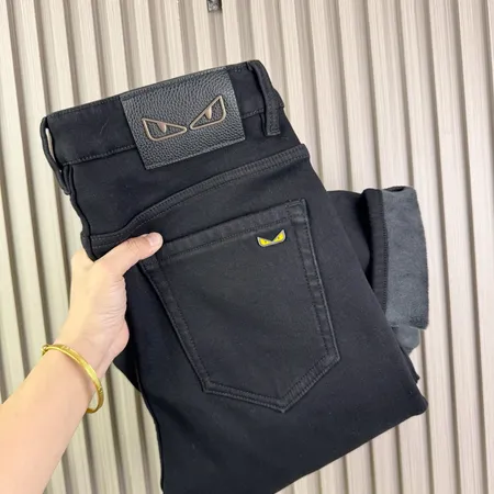 フェンディ ジーンズ