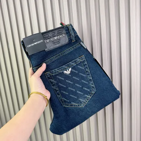 アルマーニ ジーンズ