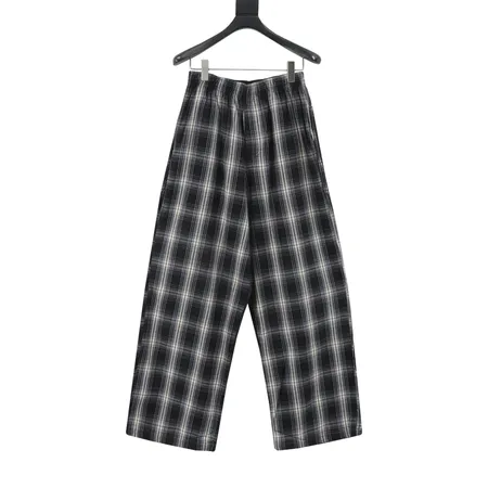 バレンシアガ カジュアルパンツ