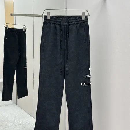 バレンシアガ カジュアルパンツ