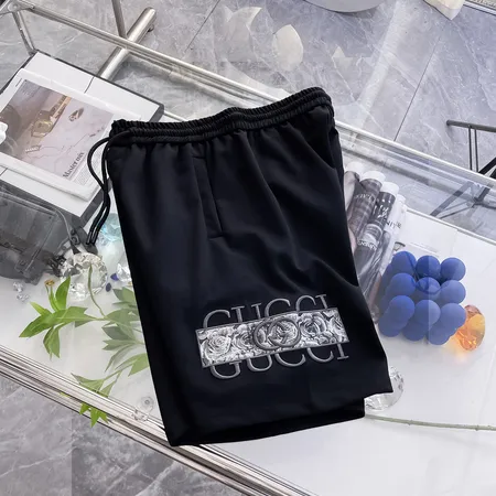 グッチ ショートパンツ