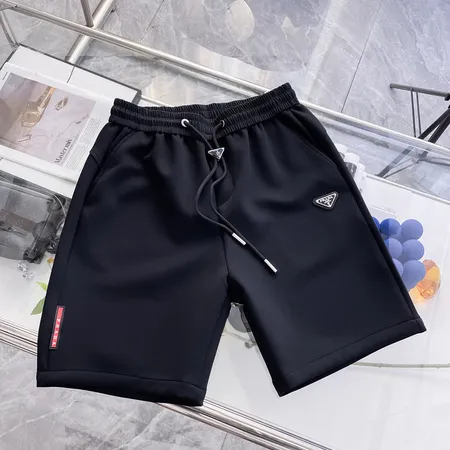 プラダ ショートパンツ