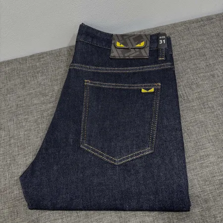 フェンディ ジーンズ