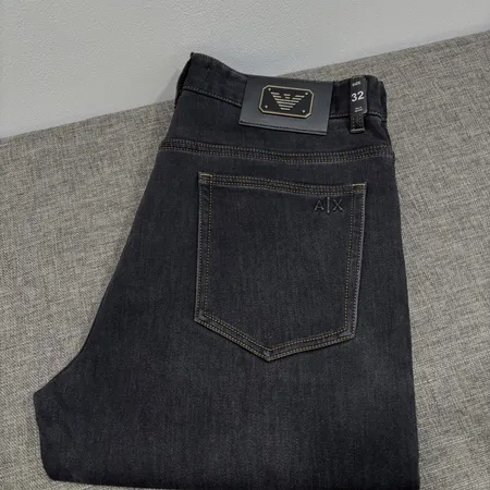 アルマーニ ジーンズ