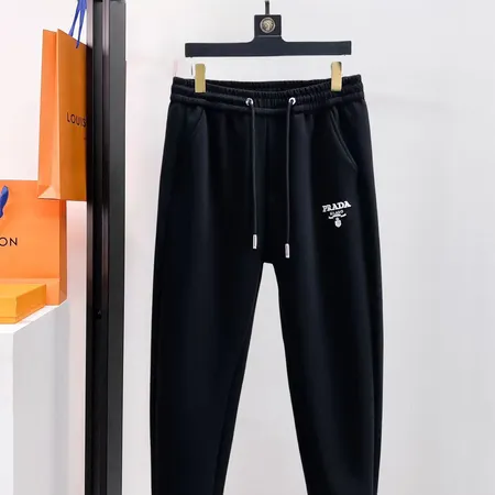 プラダ カジュアルパンツ