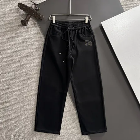 バーバリー ス カジュアルパンツ