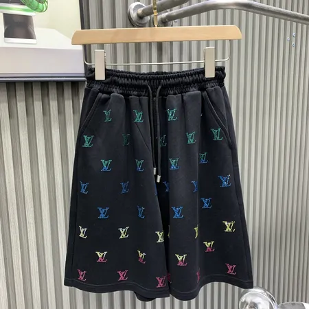 ルイヴィトン ショートパンツ